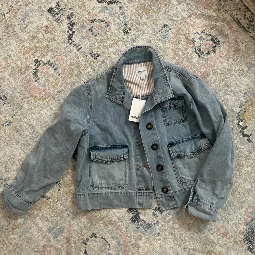 Kensie cropped Jean jacket